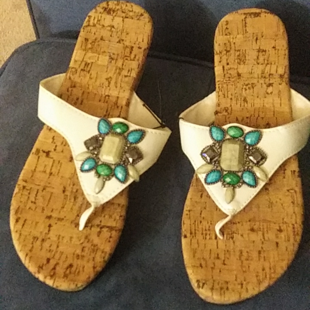 Off white with Turquoise and Stone Accents. Size 10